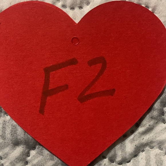 Luxury Pom throw - Picture 4 of 4